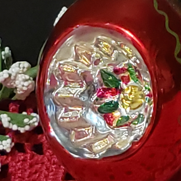 Vintage Mercury Glass Indent Christmas Ornament Red - Picture 2 of 8